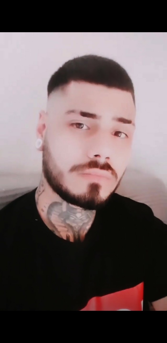 Chico atractivo de conpañia