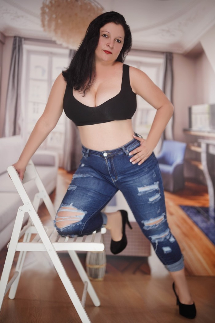 Besucona muy cariñosa