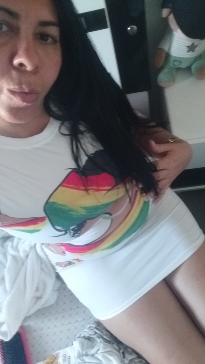 NATALIA 37 años, DULCE, DELICADA y muy TIERNA
