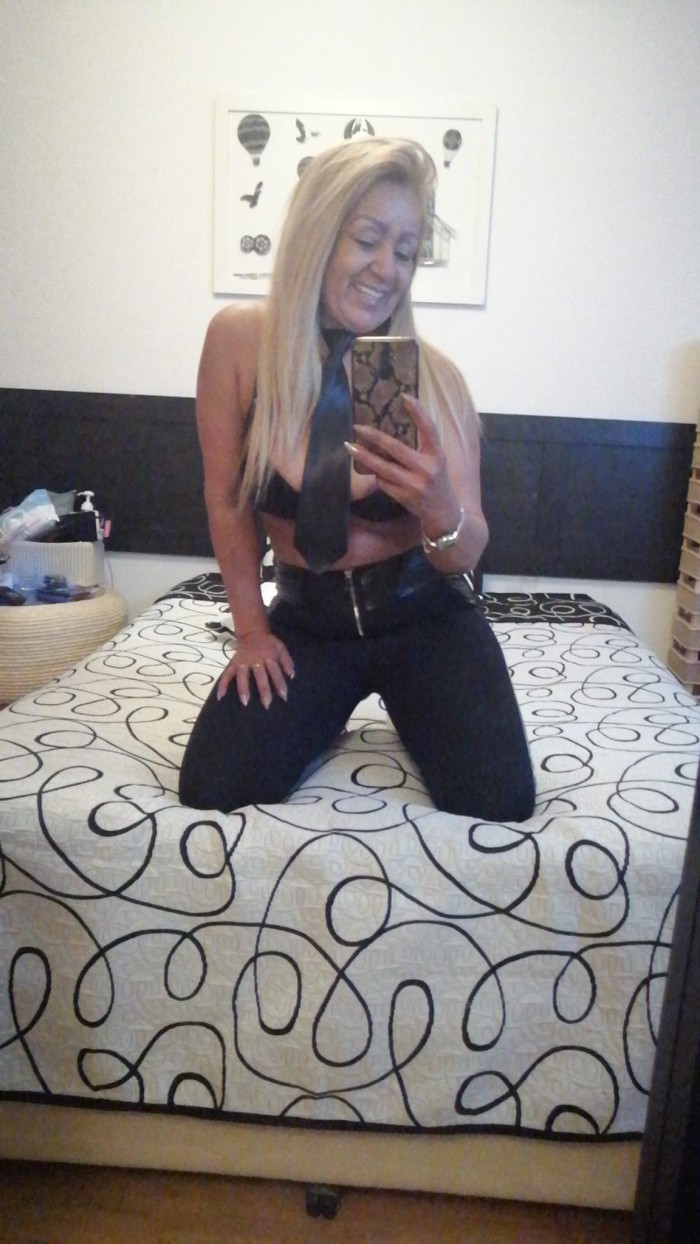 Pamela guapa Madurita Brasileña en Oviedo