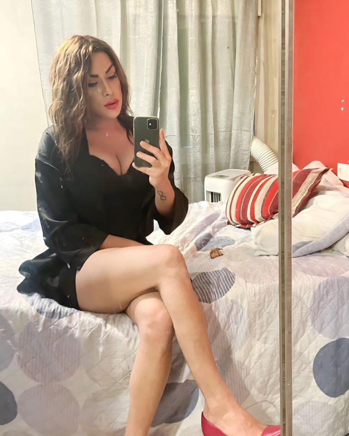 VEN A VIVIR UNA CITA INOLVIDABLE ARIELA UNA CHIC