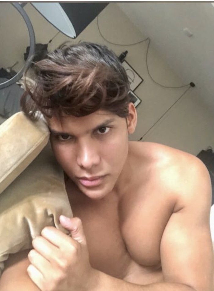 Latino bi moreno Xl