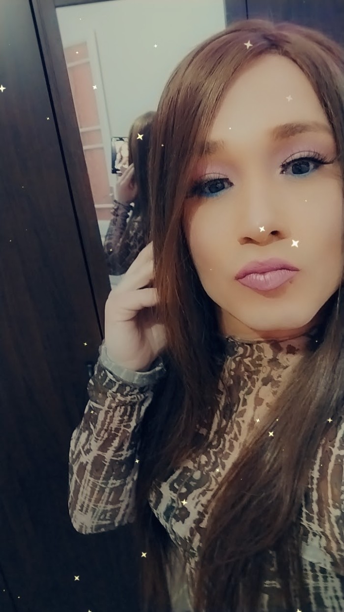 1’50 CM ESPAÑOLA LA MAS BAJITA DE EUROPA Y ACTRIZ