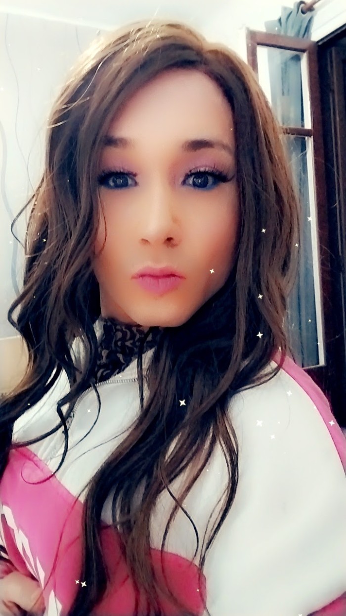 1’50 CM ESPAÑOLA LA MAS BAJITA DE EUROPA Y ACTRIZ