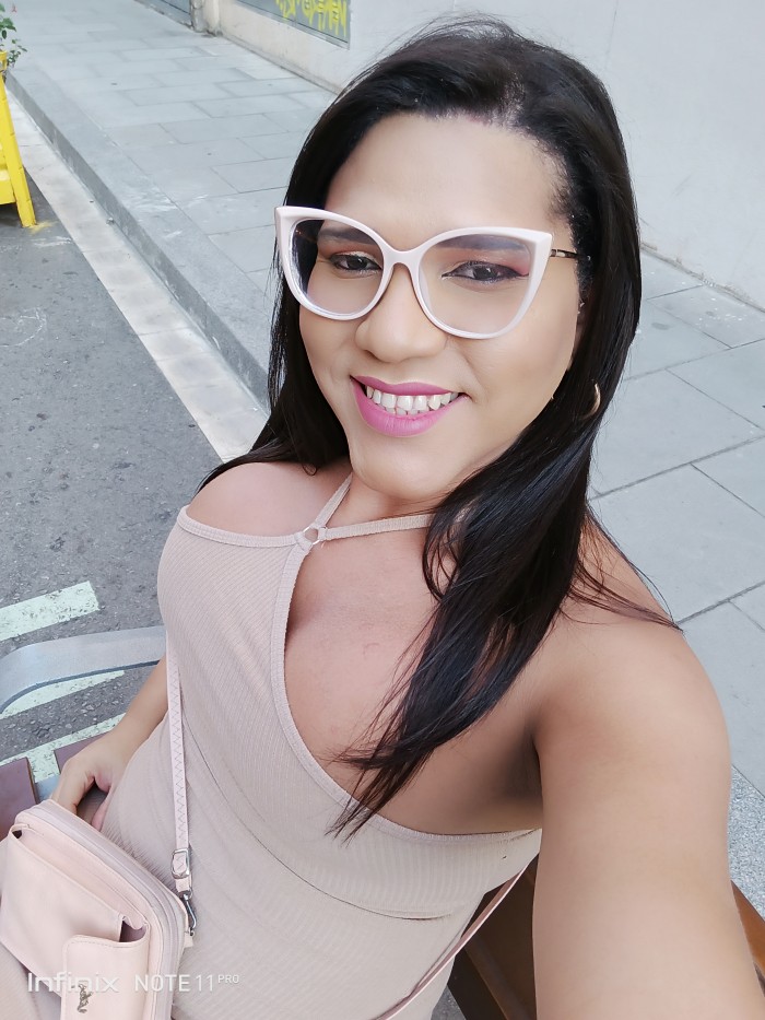 Diosa latina trans fogosa disponible en BCN ahora