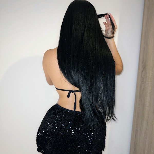 Colombiana nueva con ganas de fiesta y más