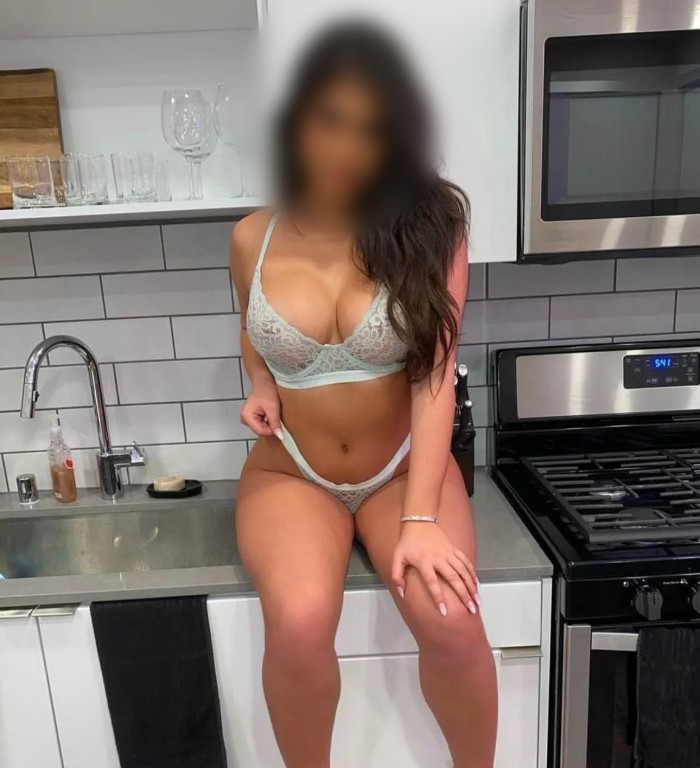 PUTITAS Y MUCHA FIESTA