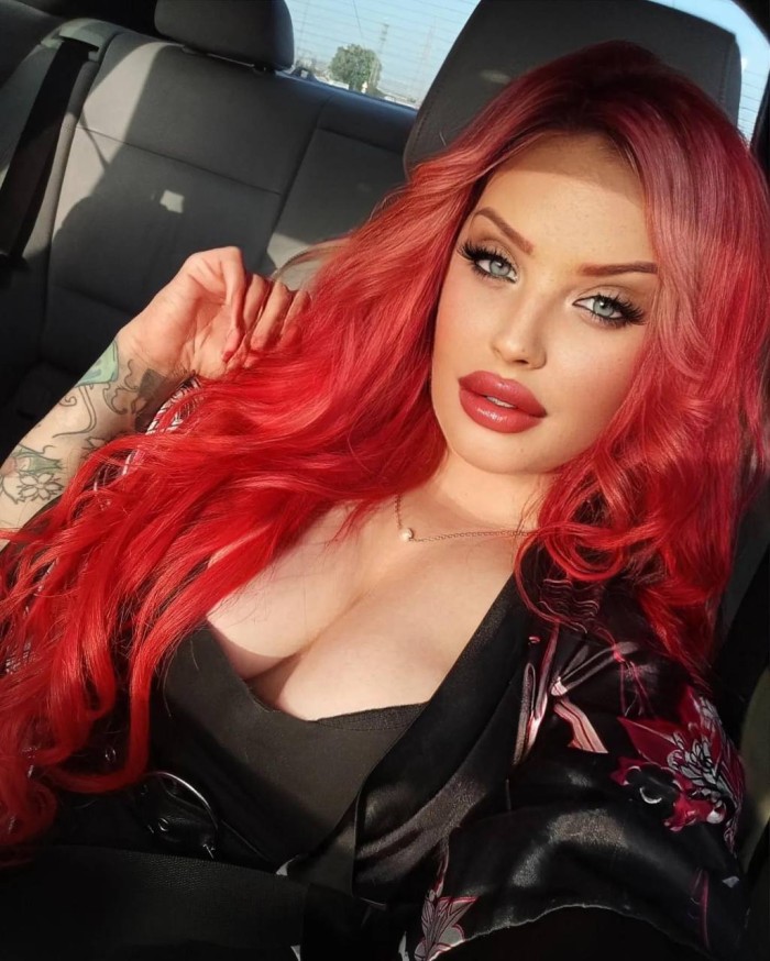 Chica pelirroja especial y apasionada