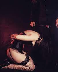 NICOL MUJER ATRACTIVA