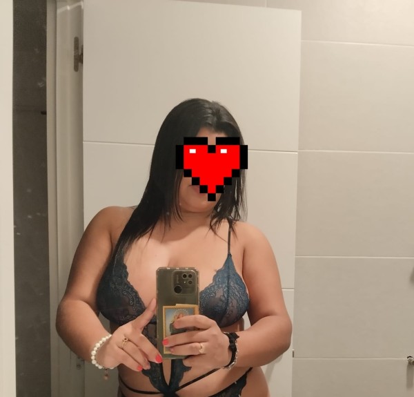 Divina morenita simpática