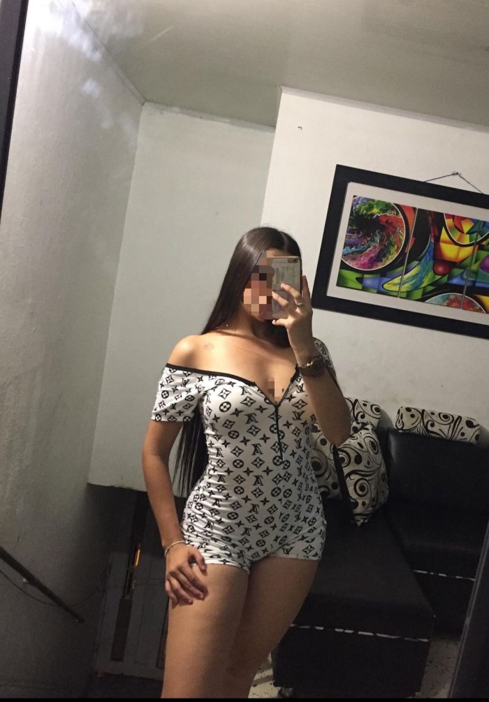 KORAL ES ENCANTADORA Y EXCLUSIVA