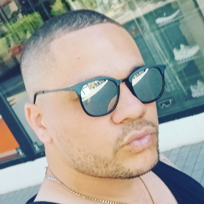 Chico de compañía