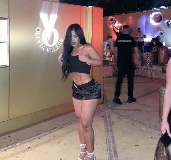 Nicole universitaria