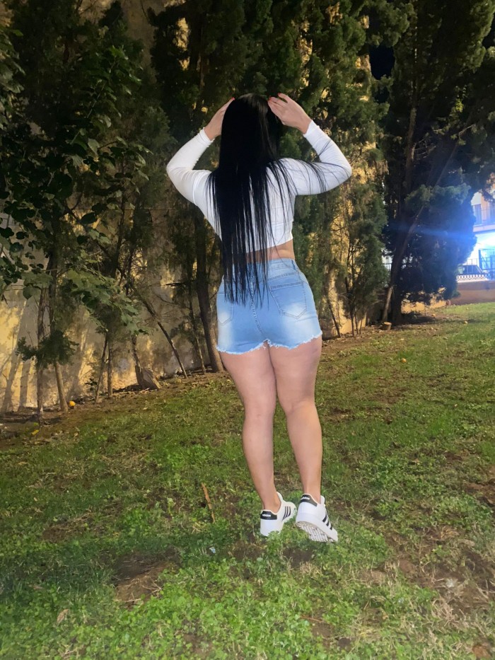 MUY TRAVIESA EN LA CAMA ALZIRA-CARCAIXENT.