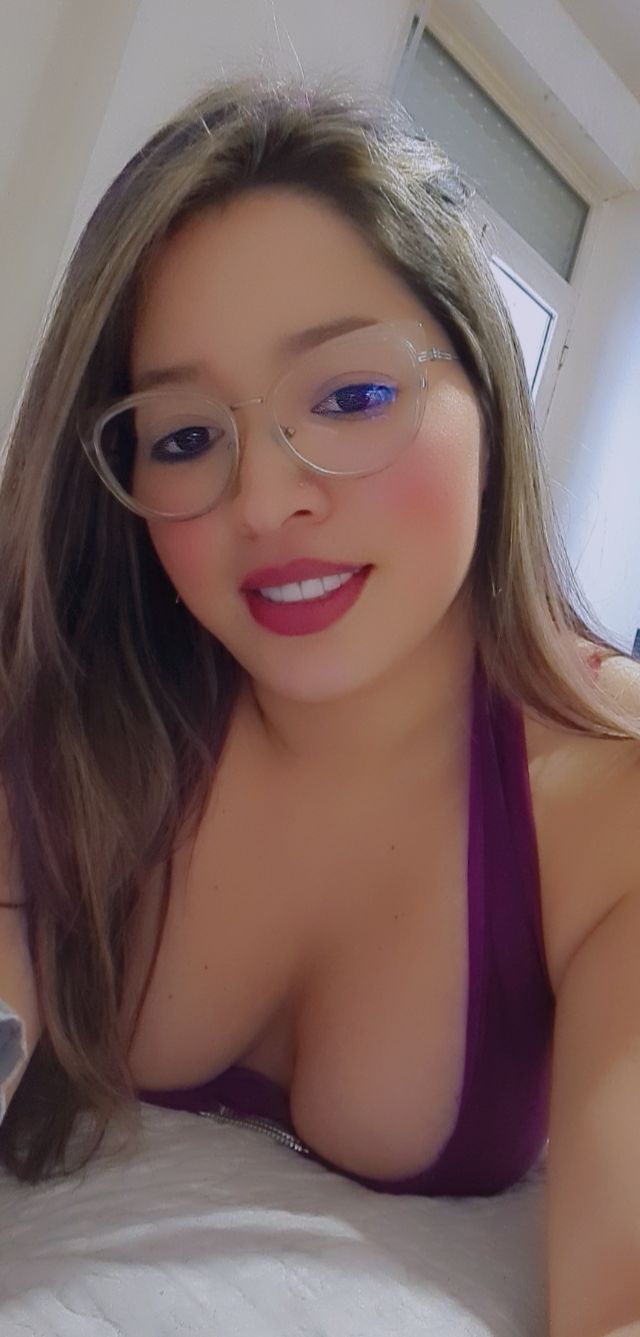 rubia con chochito blanquito
