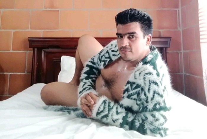 MELLAMO DARIUS PASIVO AMANTE DE UNA BUNA VERGA
