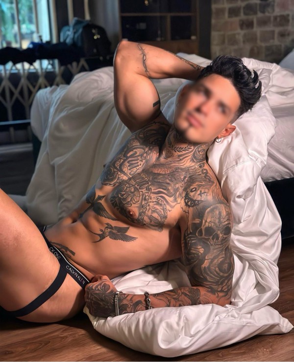 Mario 25 años guapo, fit. Apartamento en el centro