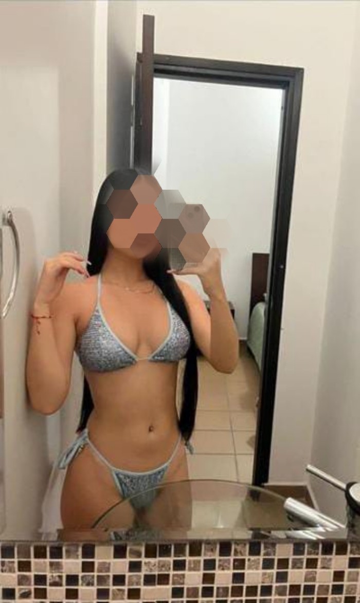 LAURY NOVEDAD COLEGIALA FIESTERA