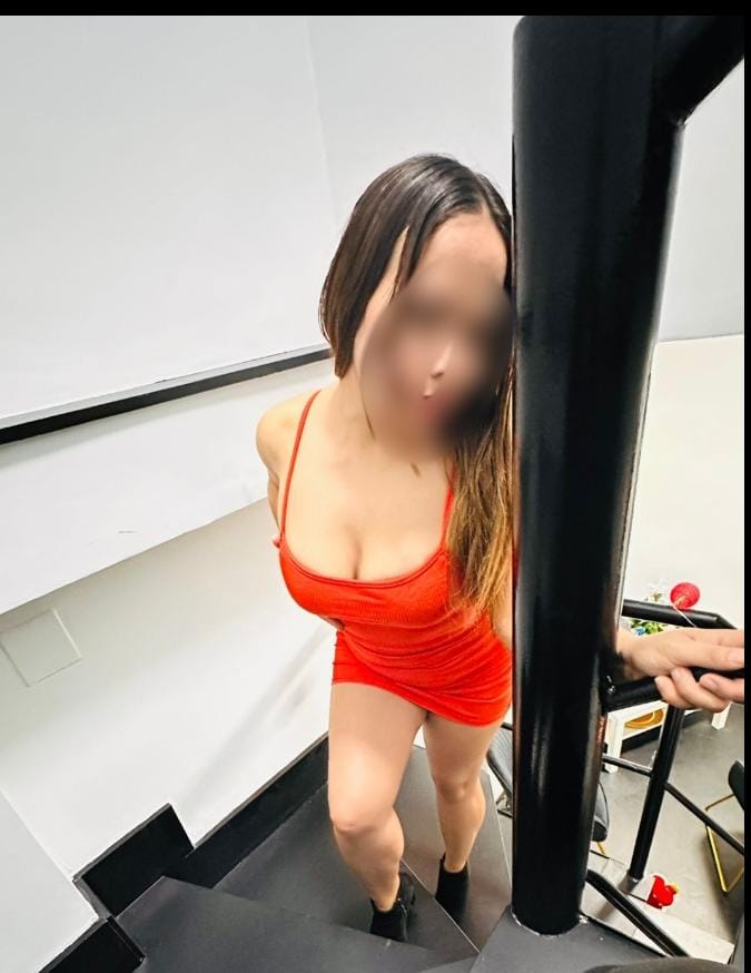 UN ENCANTO DE MUJER
