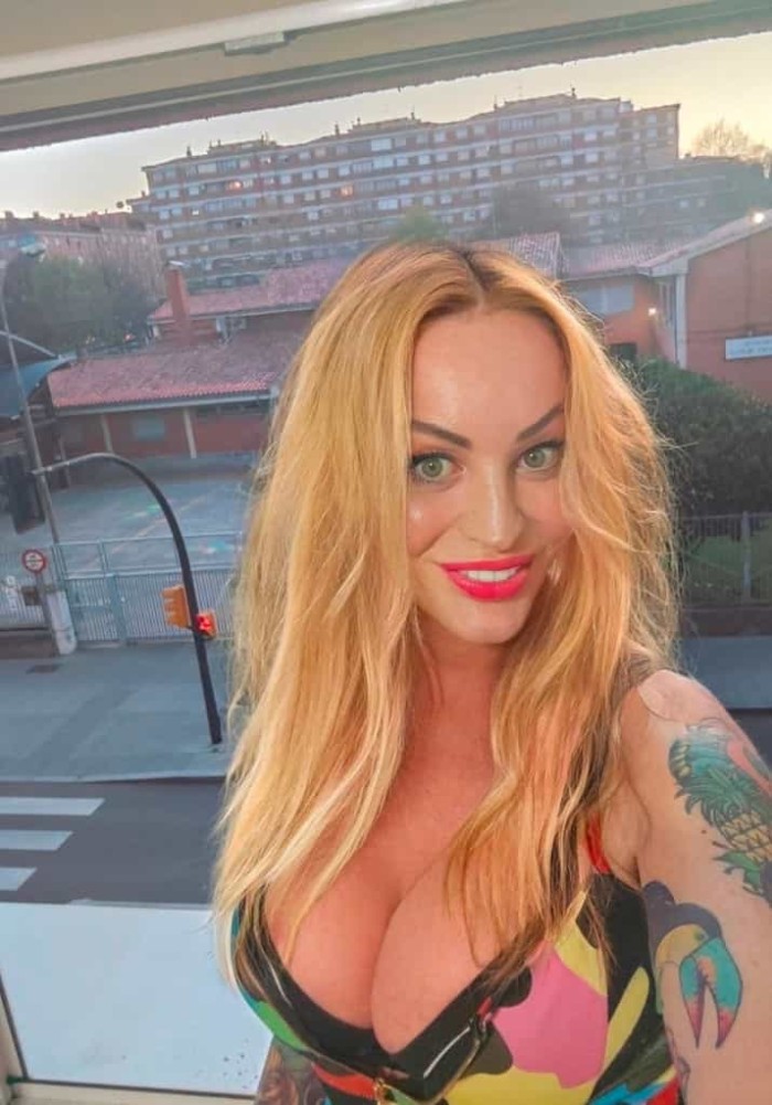 Reservada y Femenina Chica Trans  Asturiana