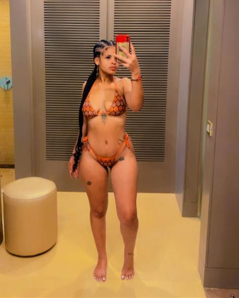 Venezolana culona, amorosa y morbosa