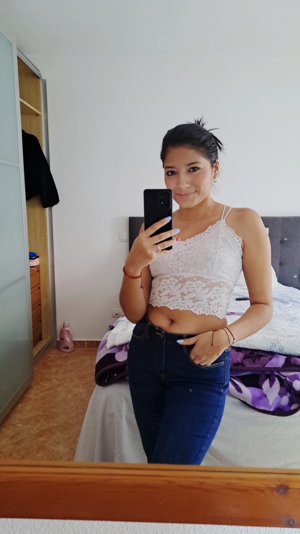 CAMILA GUAPISIMA, DULCE E IMPLICADA