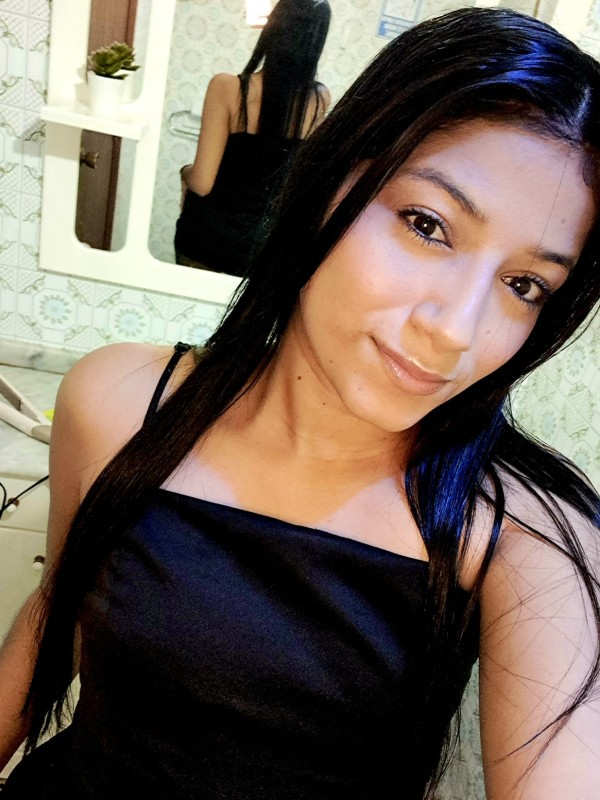 CAMILA GUAPISIMA, DULCE E IMPLICADA