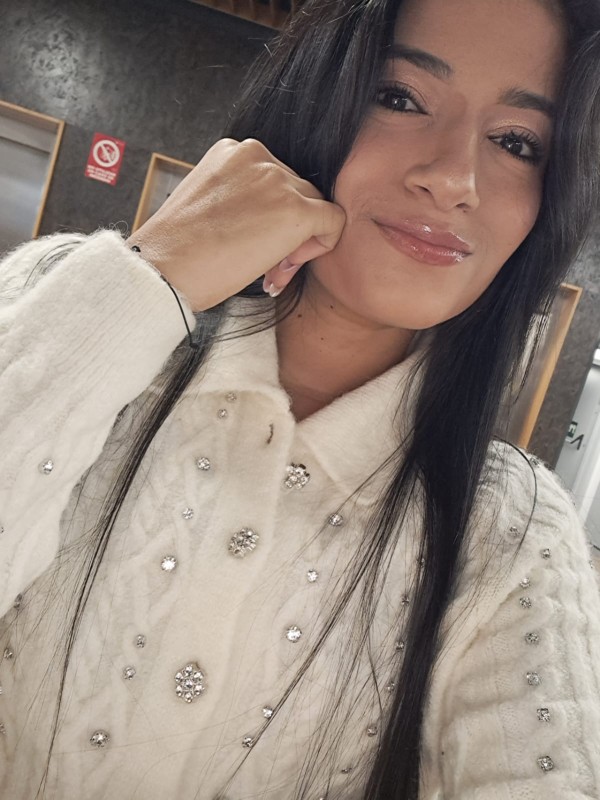 CAMILA GUAPISIMA, DULCE E IMPLICADA