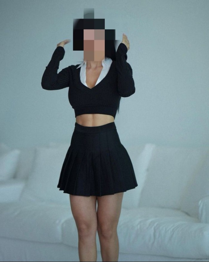 Milena, Recién Llegada A La Ciudad De Fuengirola