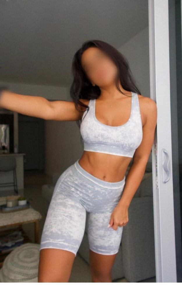 ANDALUZA, MORENAZA DE 25 AÑOS, VEN Y DISFRUTA CONM