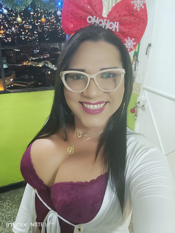 Latina trans morbosa y complaciente en BCN disponi