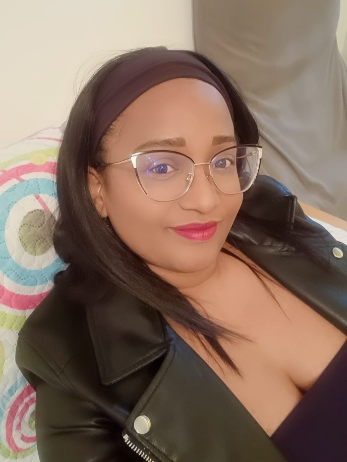 debora una encantadora mujer