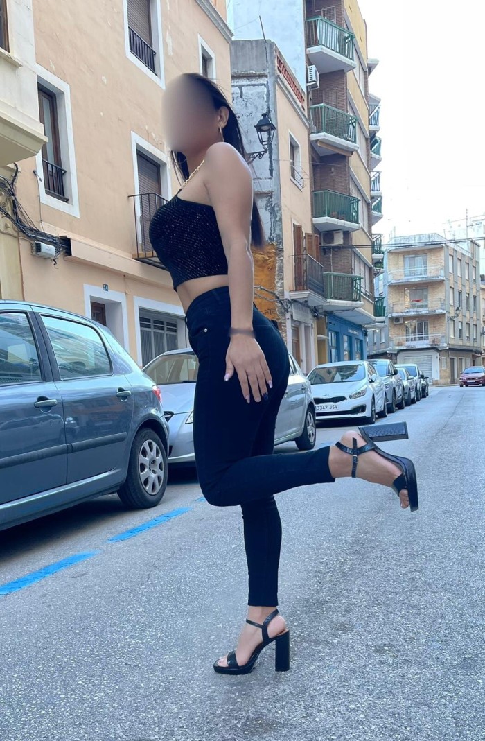 SOY TU FLACA ARRECHITA DISPONIBLE PARA TI