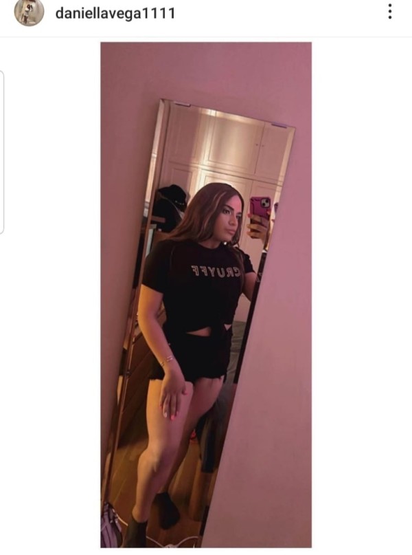 Joven juguetona