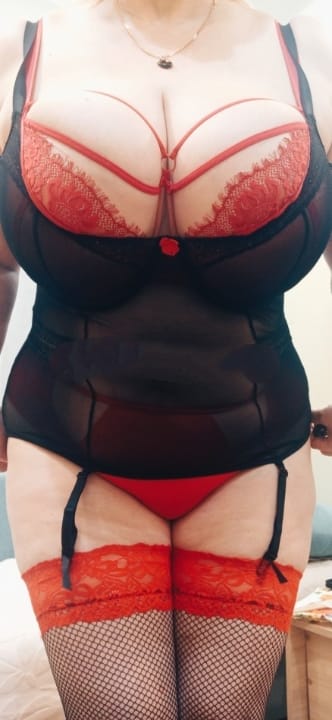 Culona ricas curvas fogosa y juguetona 614257030