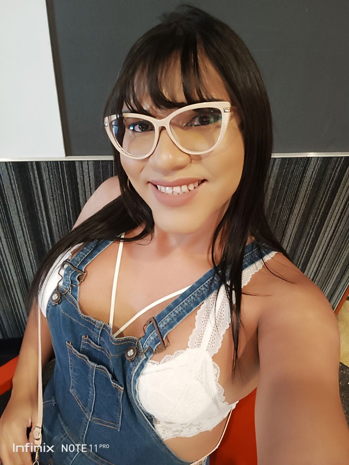 Trans latina en BCN disponible para follar rico