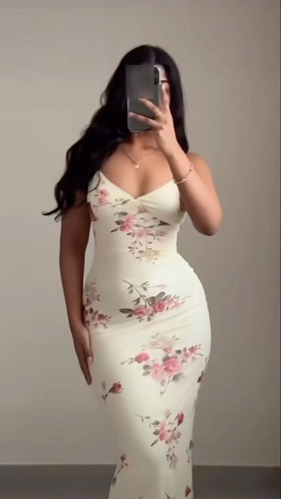 LATINA FIESTERA VEN A VERME…TE ESPERO