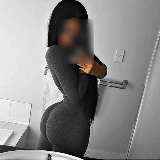 CHICA ARDIENTE DE CUERPO SENSUAL