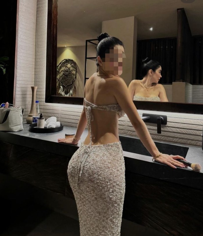 Soy una joven de 19 modelo y hermosa