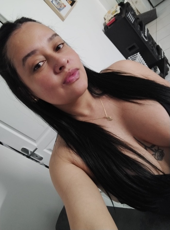CHICA HERMOSA BUSCA NUEVAS AMISTADAS