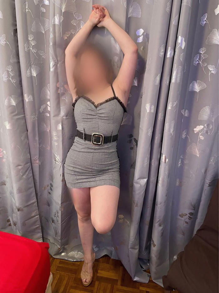 Joven rubia paraguaya radiante