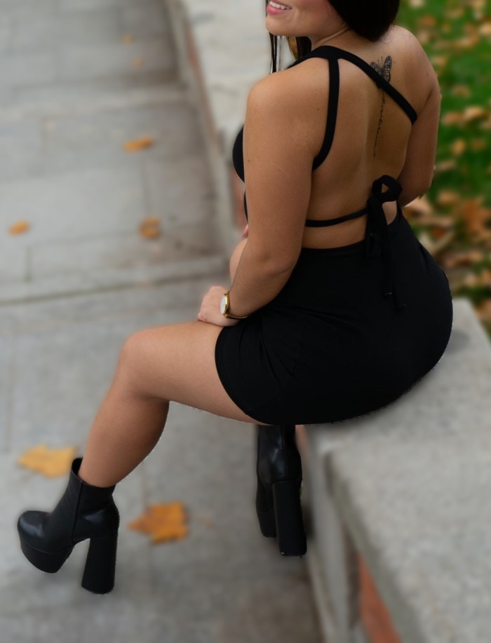 AMOR VEN ACARICIAME LAS TETAS