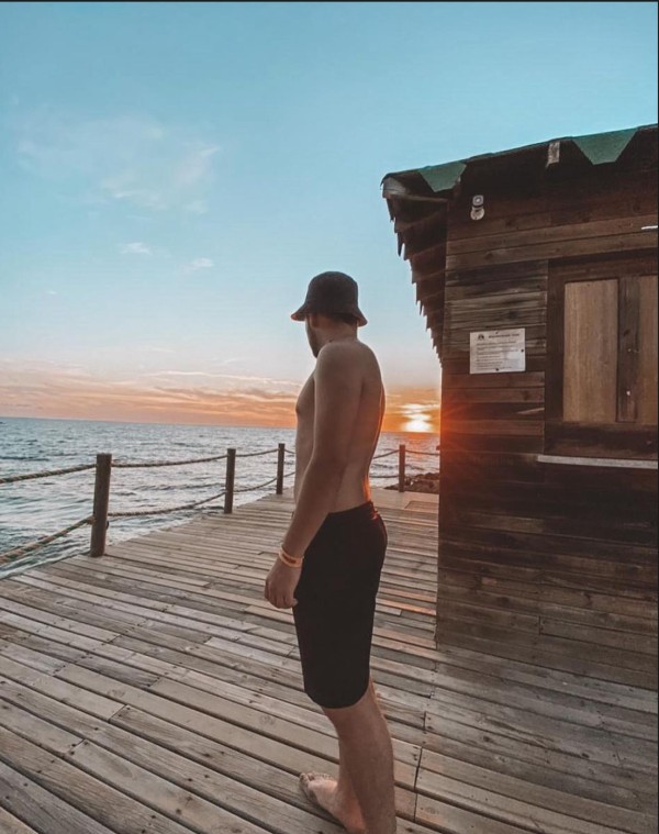 Hola lindo soy un chico guapo y travieso y dulce