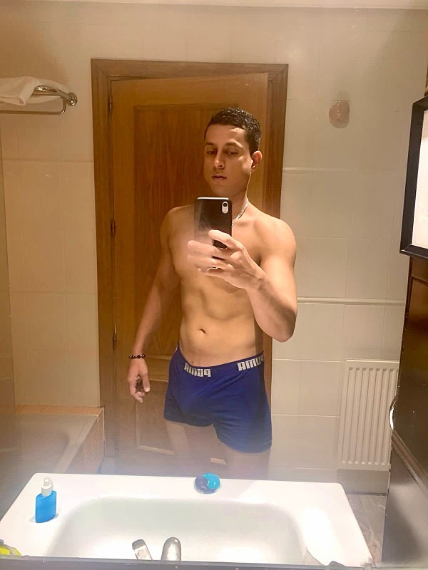 Soy Andrew , un chico amable y guapo 100% activo