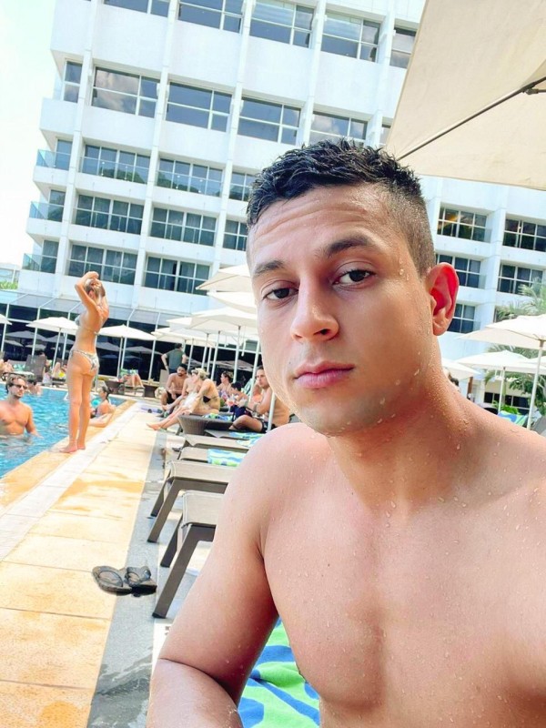 Soy Andrew , un chico amable y guapo 100% activo