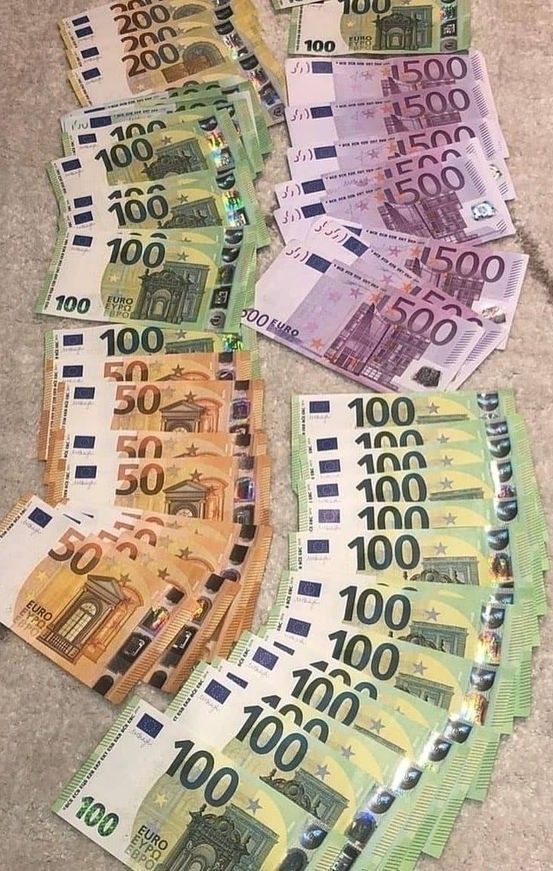 PLAZA DISPONIBLE (EN BUSCA DE CHICAS)