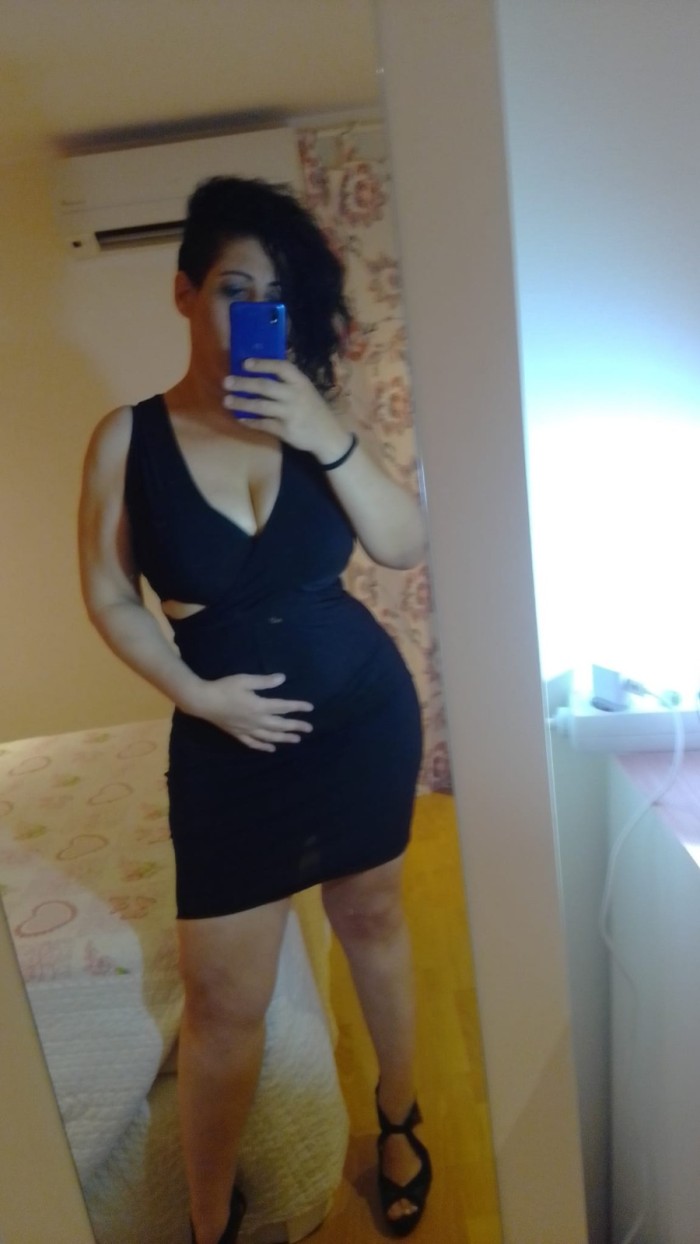 ESTRELLA ME GUSTA FOLLAR , VIENES !!!