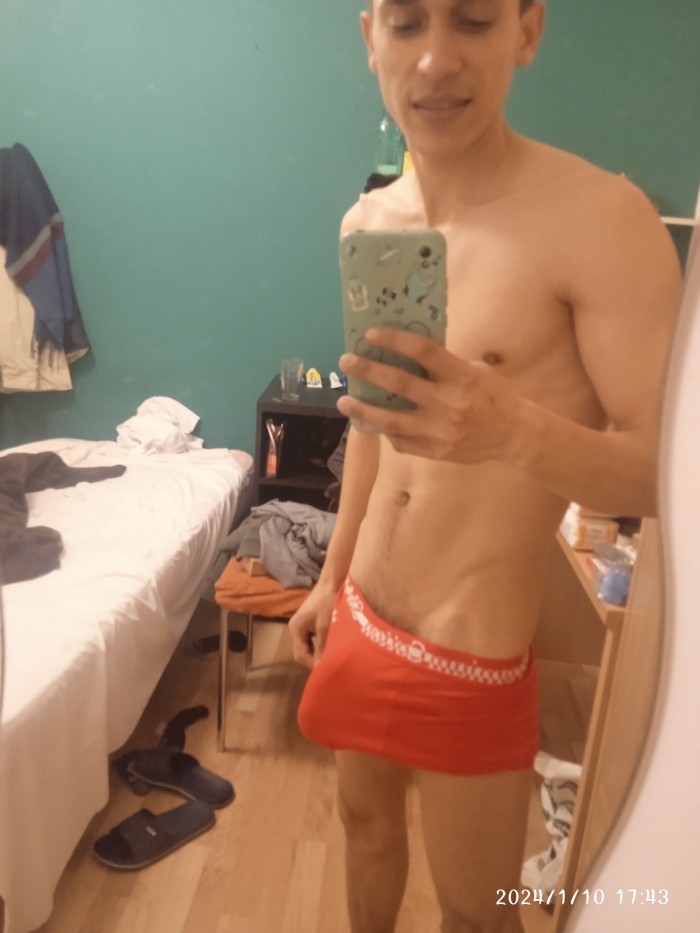 Masajes, encuentros latino alto delgado