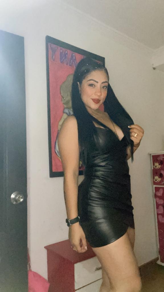 JOVEN COLOMBIANA CON GANAS DE HACER AMIGOS
