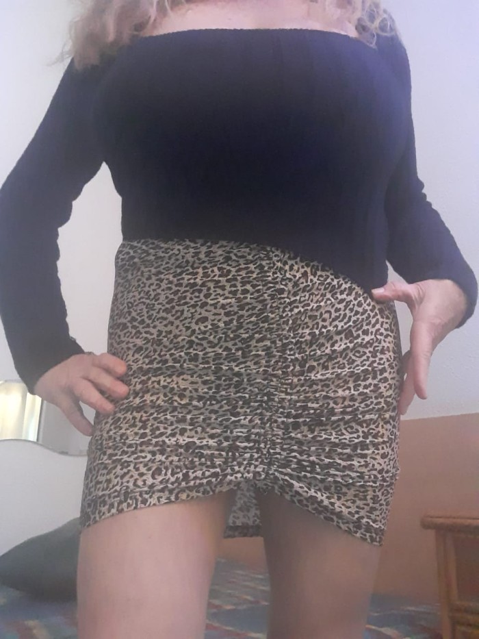 Masajista con estilo, madurita